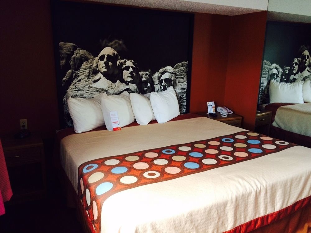 Super 8 By Wyndham Chadron Ne Hotell Exteriör bild