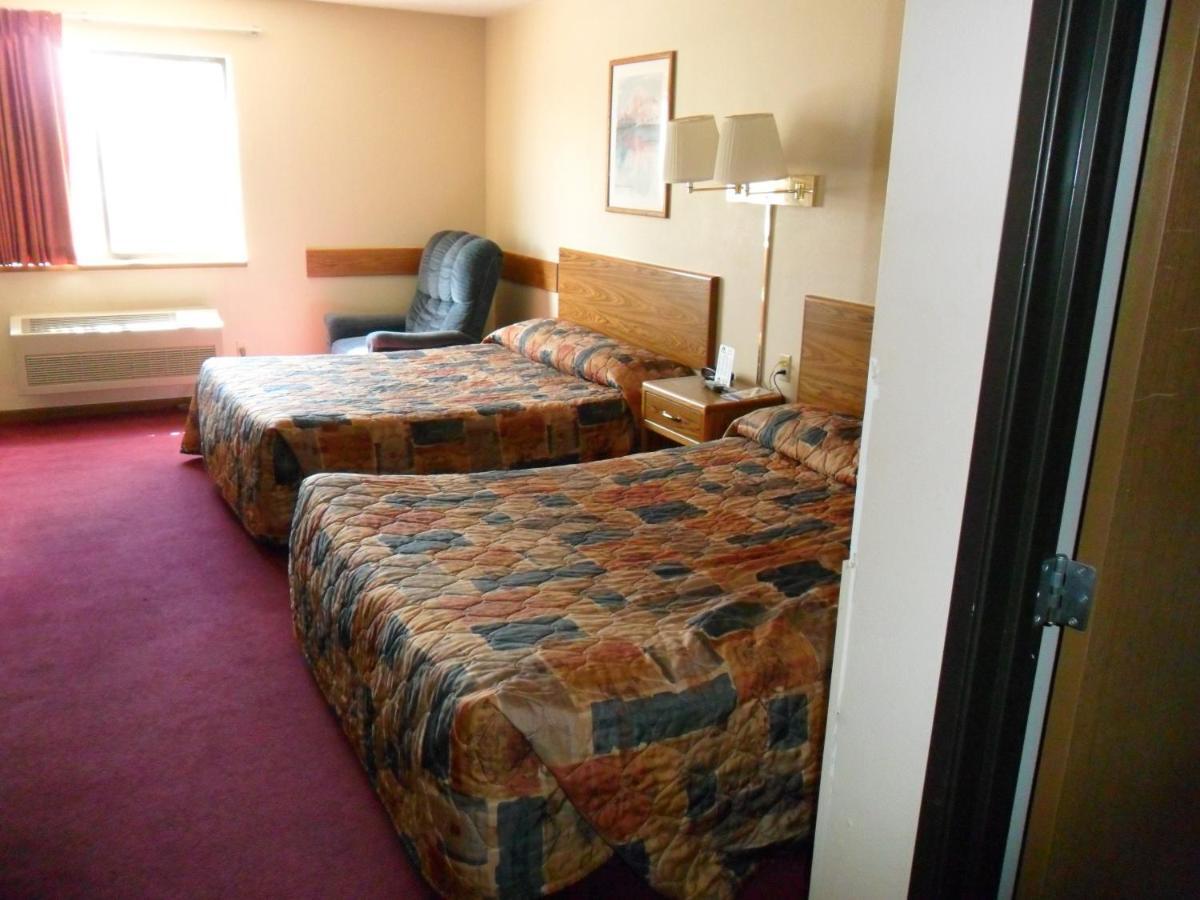Super 8 By Wyndham Chadron Ne Hotell Exteriör bild